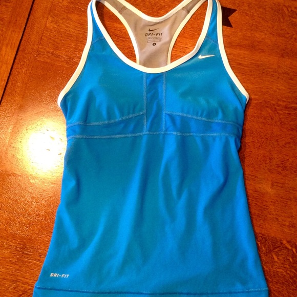 Nike Tops - Women’s Nike dri-fit tank top.